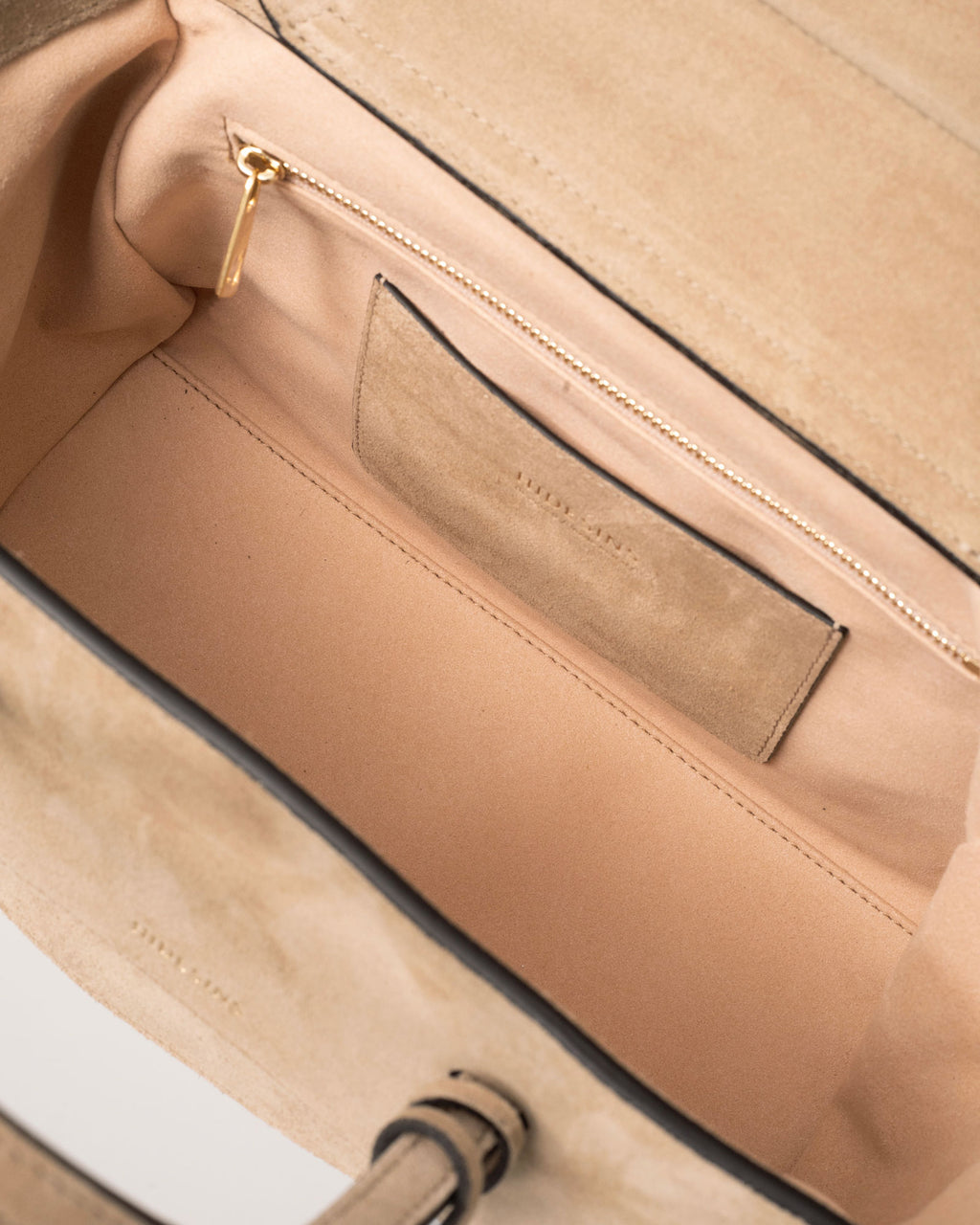 Flap M Suede Camel