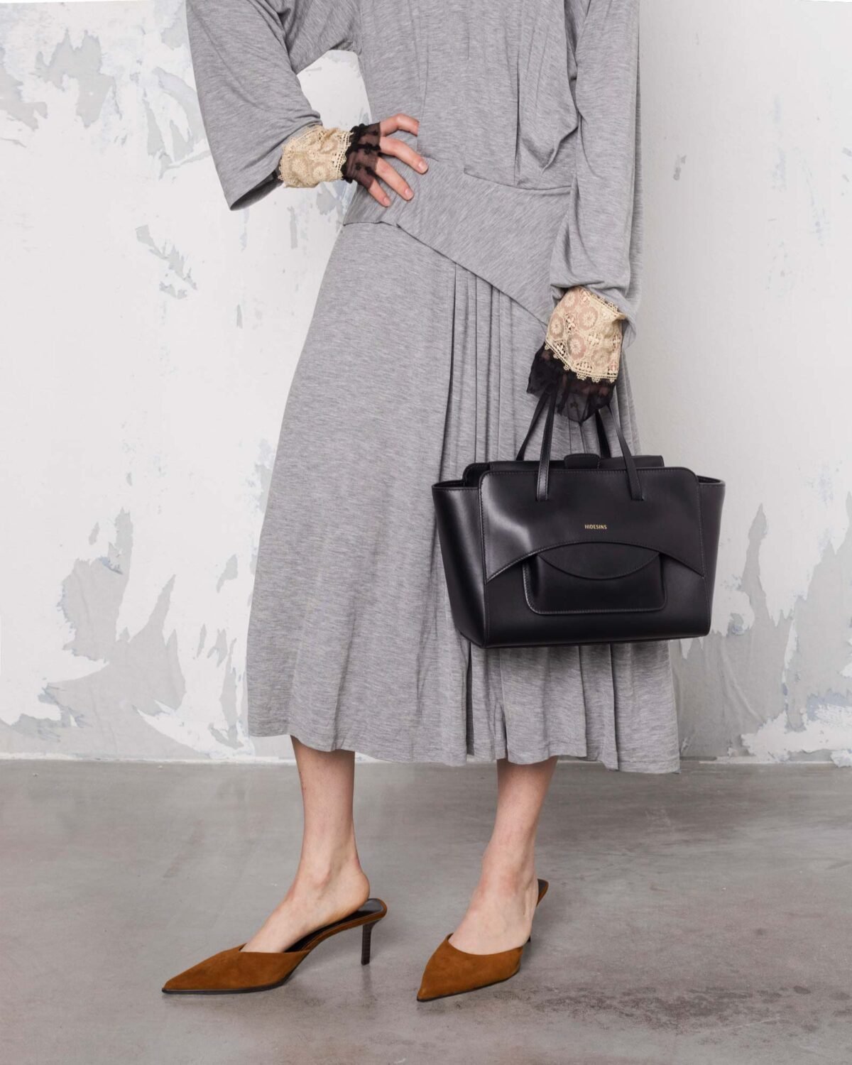 Flap M Black - Image 2